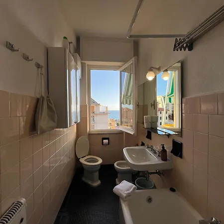 Giano Host - Fronte-mare E Panorama Appartamento